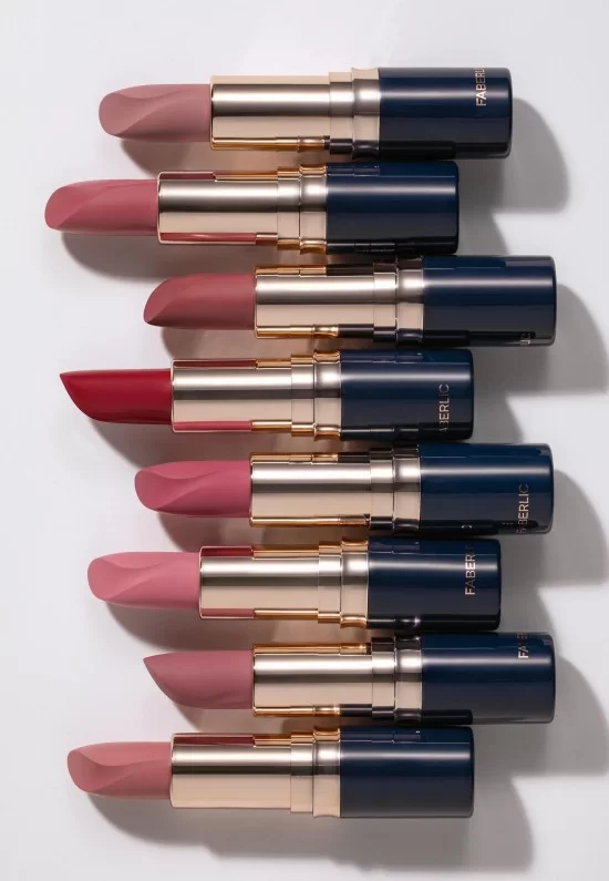 Гиалуроновая полуматовая помада для губ Hyaluronic Makeup